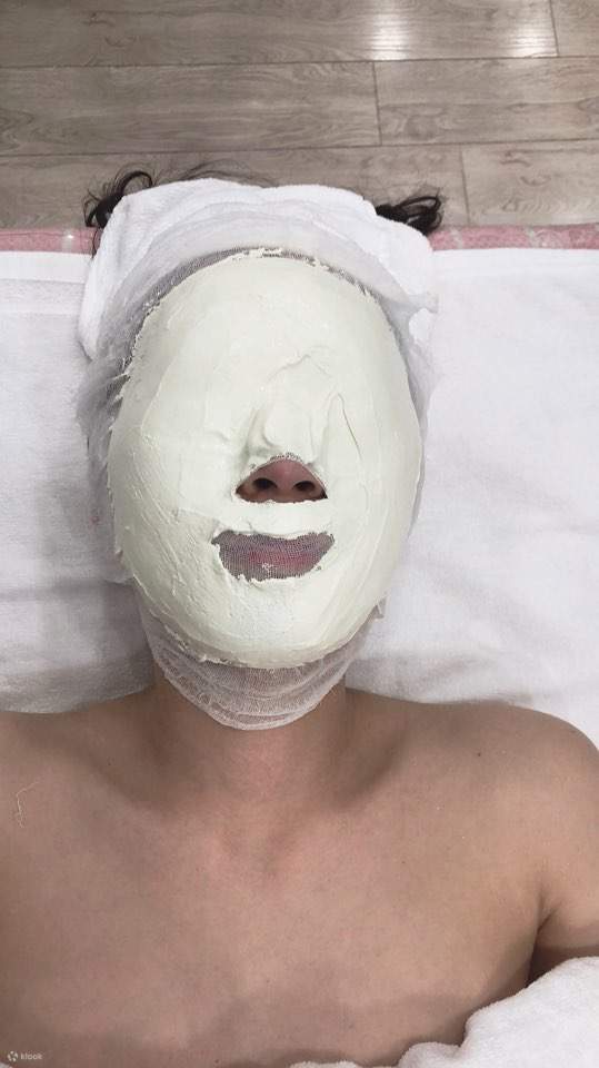 全身排毒按摩及臉部輪廓護理